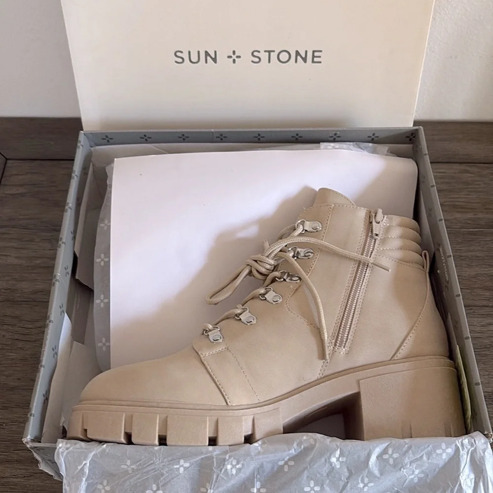 NIB [Sun + Stone] Ruthee Lug Faux Leather Round Toe Low Ankle Boots Women’s 10 - Picture 9 of 12
